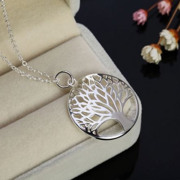 Jewelry - Sterling Silver Pendant tree Necklace